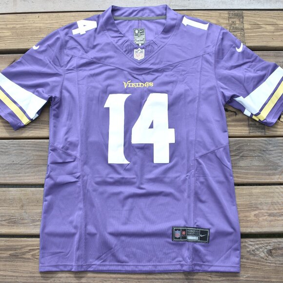 New! Sam Darnold Minnesota Vikings Purple Football Jersey Adult Men's Medium - Picture 2 of 2